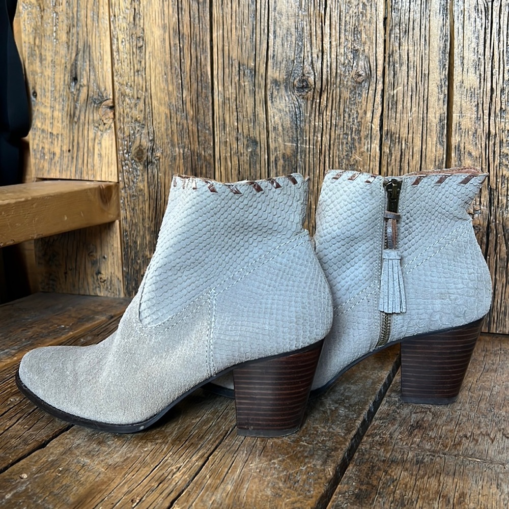 Nicole suede booties